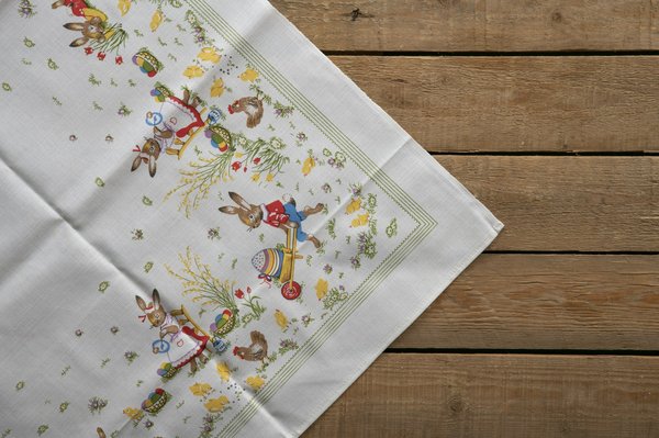 Découvrez l'élégance des nappes de table en toile de jouy