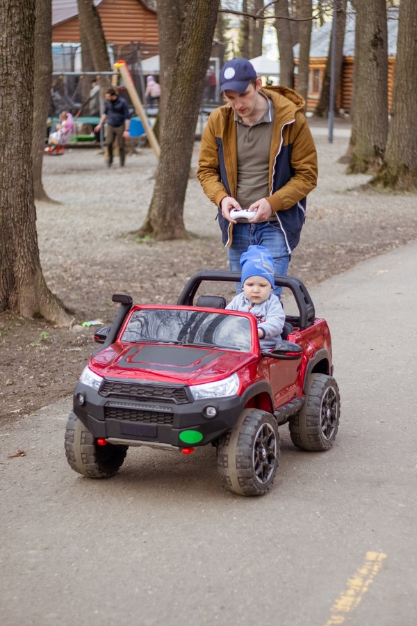 Choisissez la voiture électrique idéale pour votre enfant